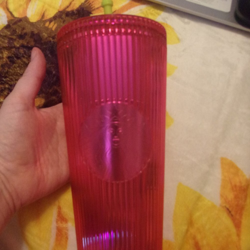 Starbucks Iridescent Magenta Bling Cold Cup (24 oz) New